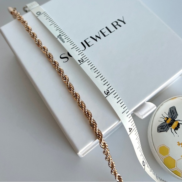 Rope Chain Bracelet | 18k Gold Plated Luxury Jewelry - Picture 4 of 8